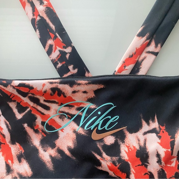 NWT Nike Resort Tie Dye Cropped Tank - Picture 6 of 12